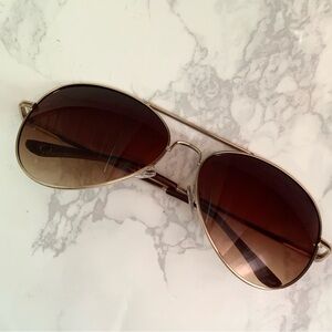 Aviator/cop sunglasses-gold tone brown lenses
